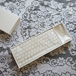 NIB bluetooth Apple Magic Keyboard